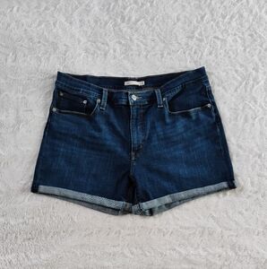 Levi's Mid Length Shorts